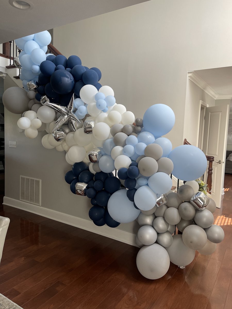 Jill's balloon arrangement at graduation